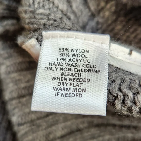 LOFT grey V neck wool blend sweater in size S - Picture 7 of 8